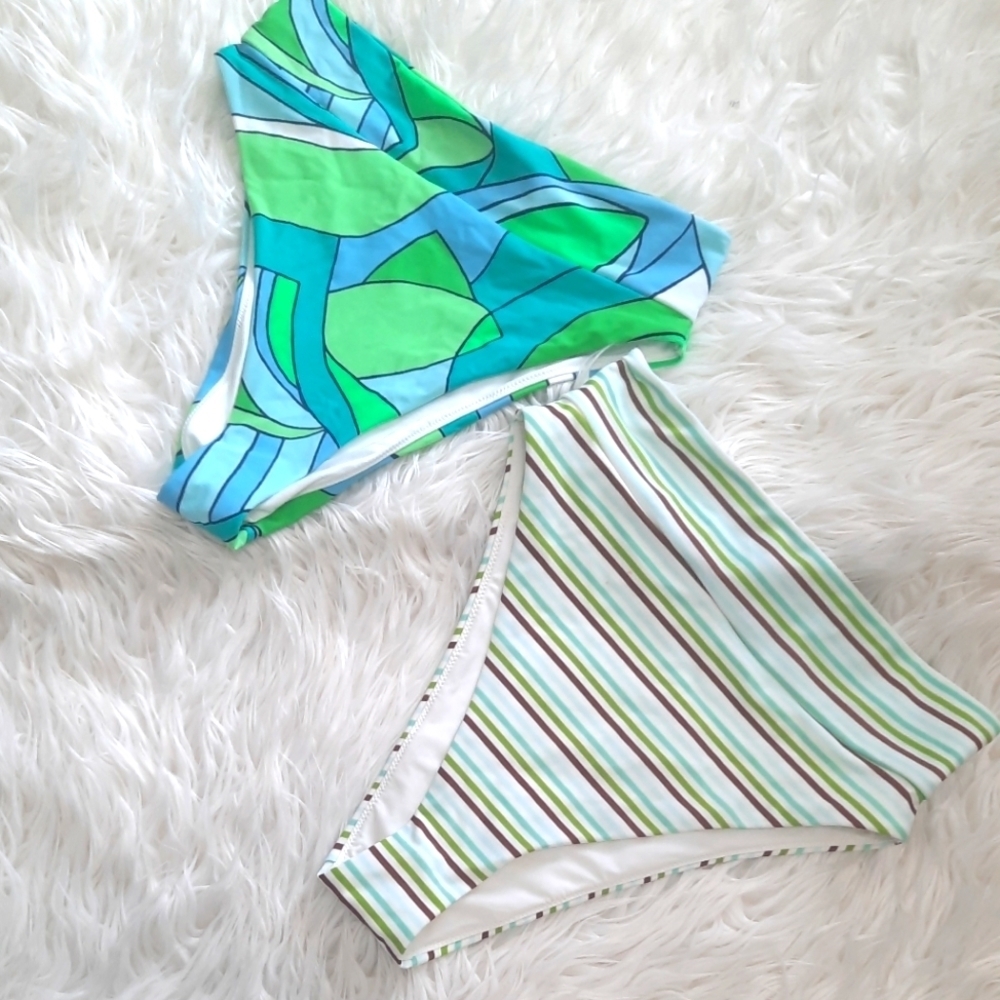 American Eagle high waisted bottoms sz medium